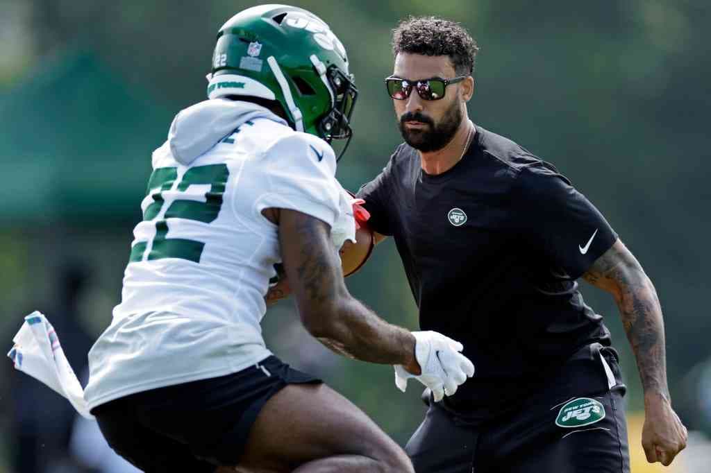Jets Make First Coaching Staff Change as Possible Replacements Emerge